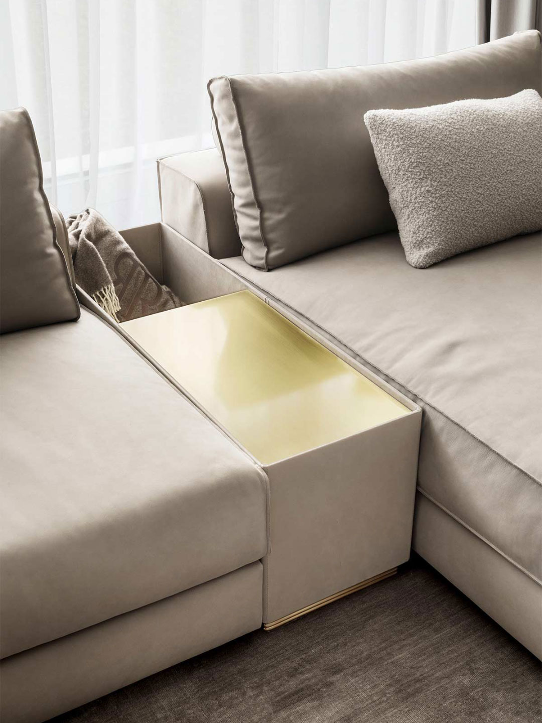 Block one image left